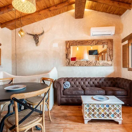 El Kubo Country house *
